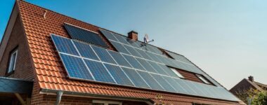 Should You Get a Battery Backup With Solar?
